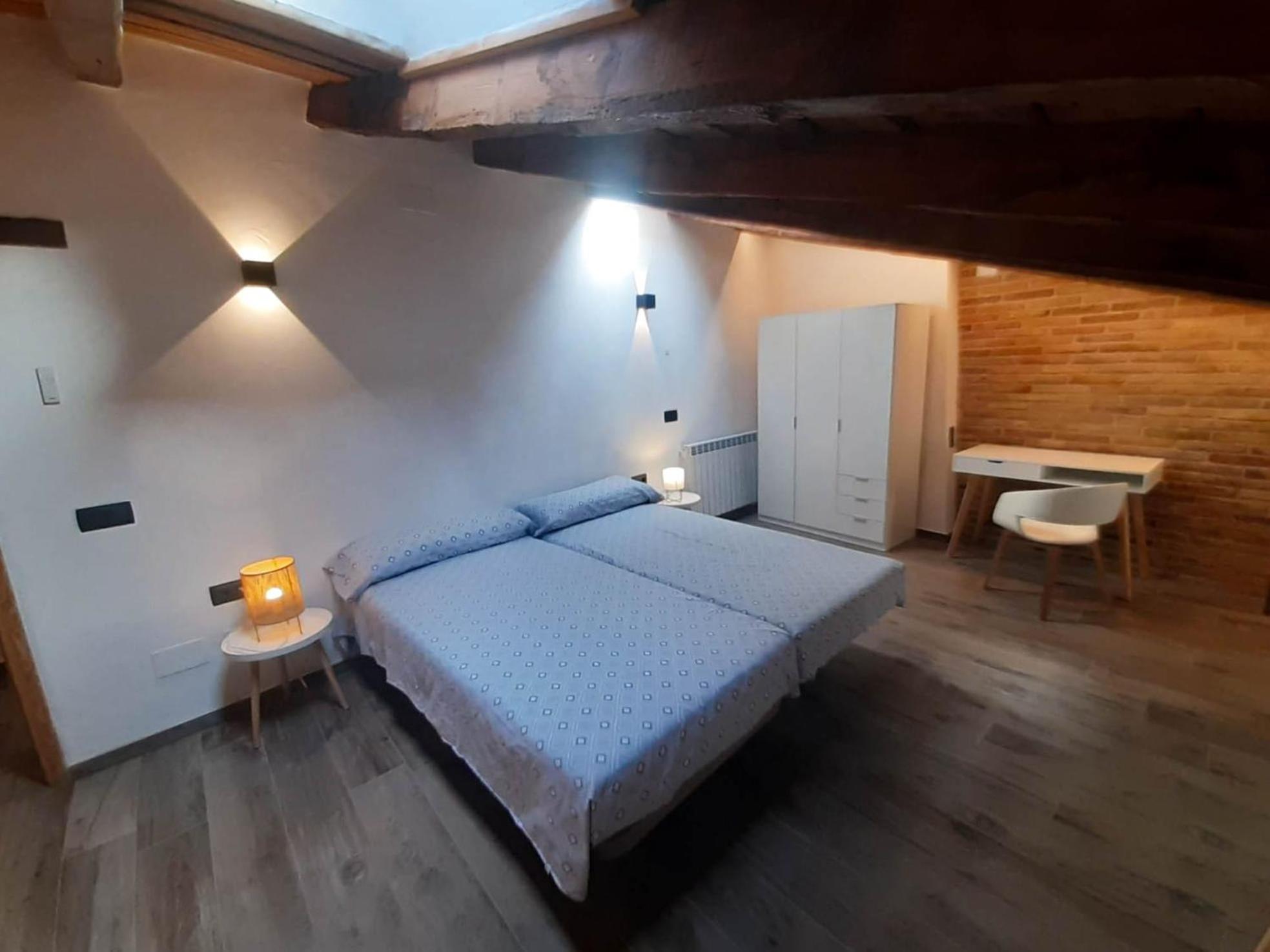 Niu De Queralt Apartment Vic Luaran gambar
