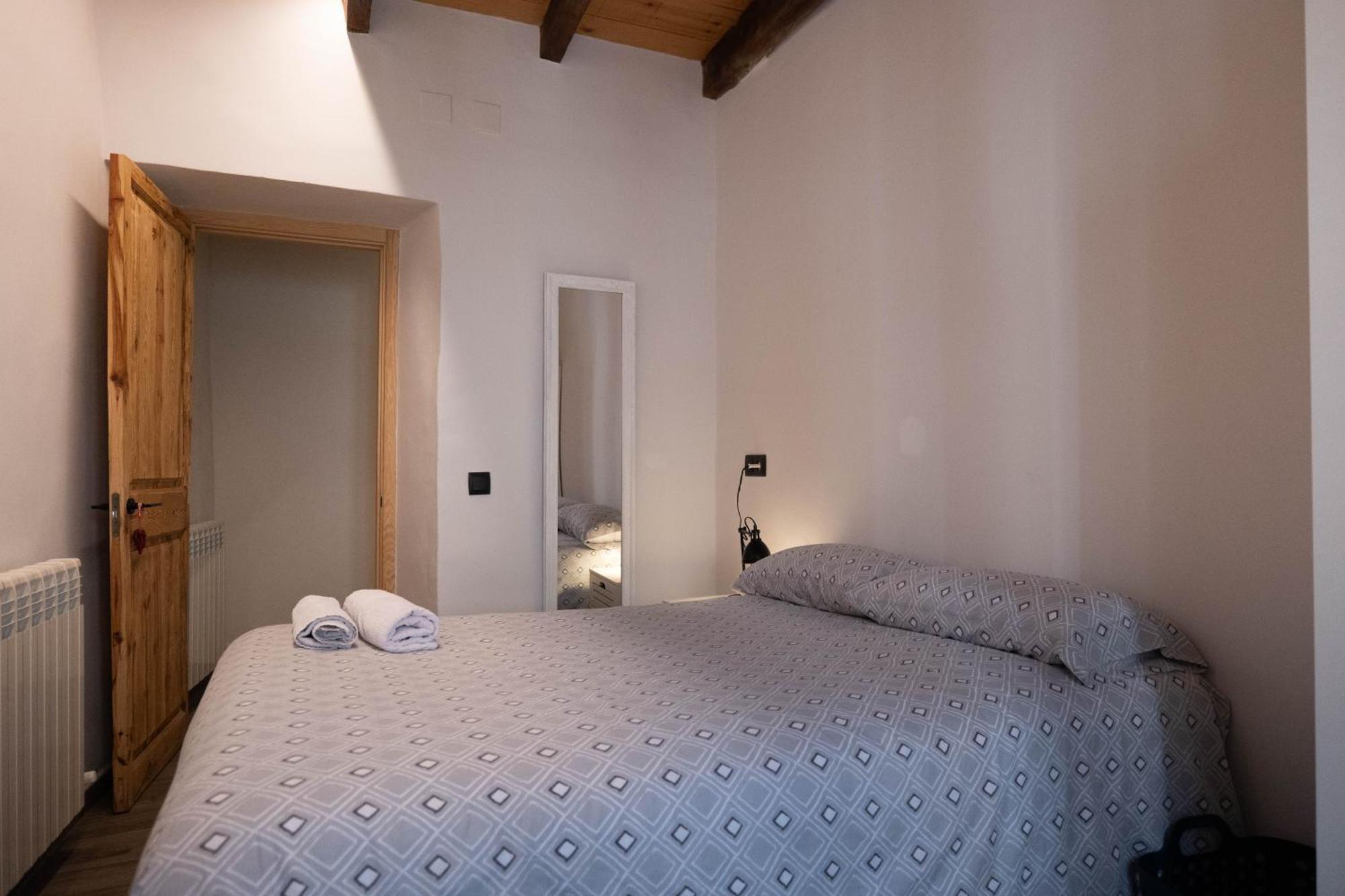 Niu De Queralt Apartment Vic Luaran gambar