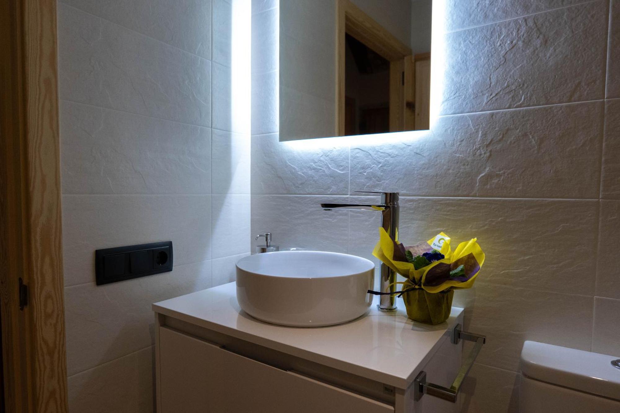 Niu De Queralt Apartment Vic Luaran gambar