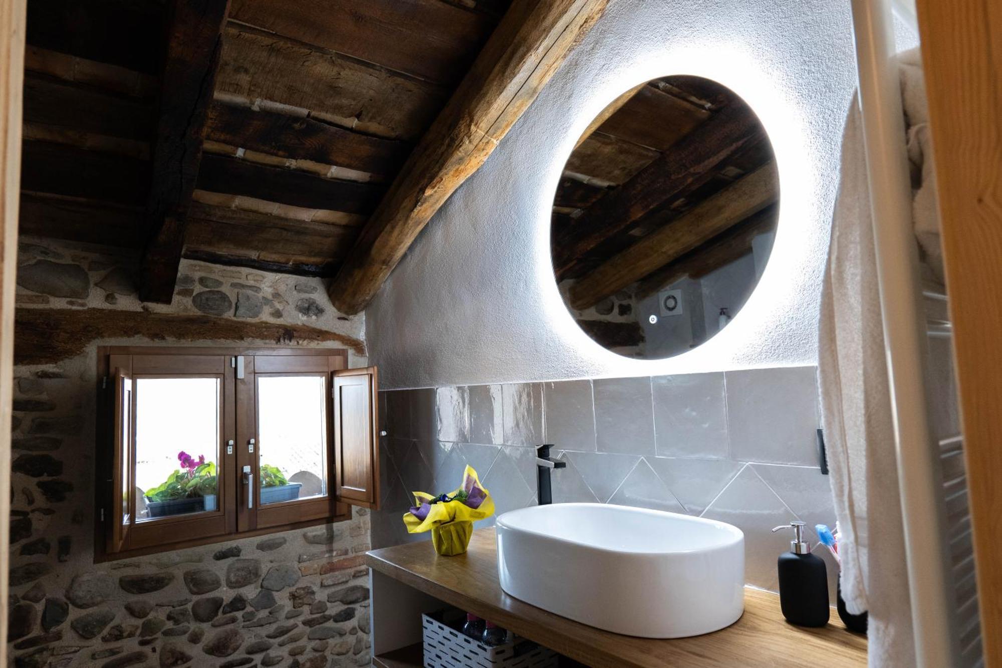 Niu De Queralt Apartment Vic Luaran gambar