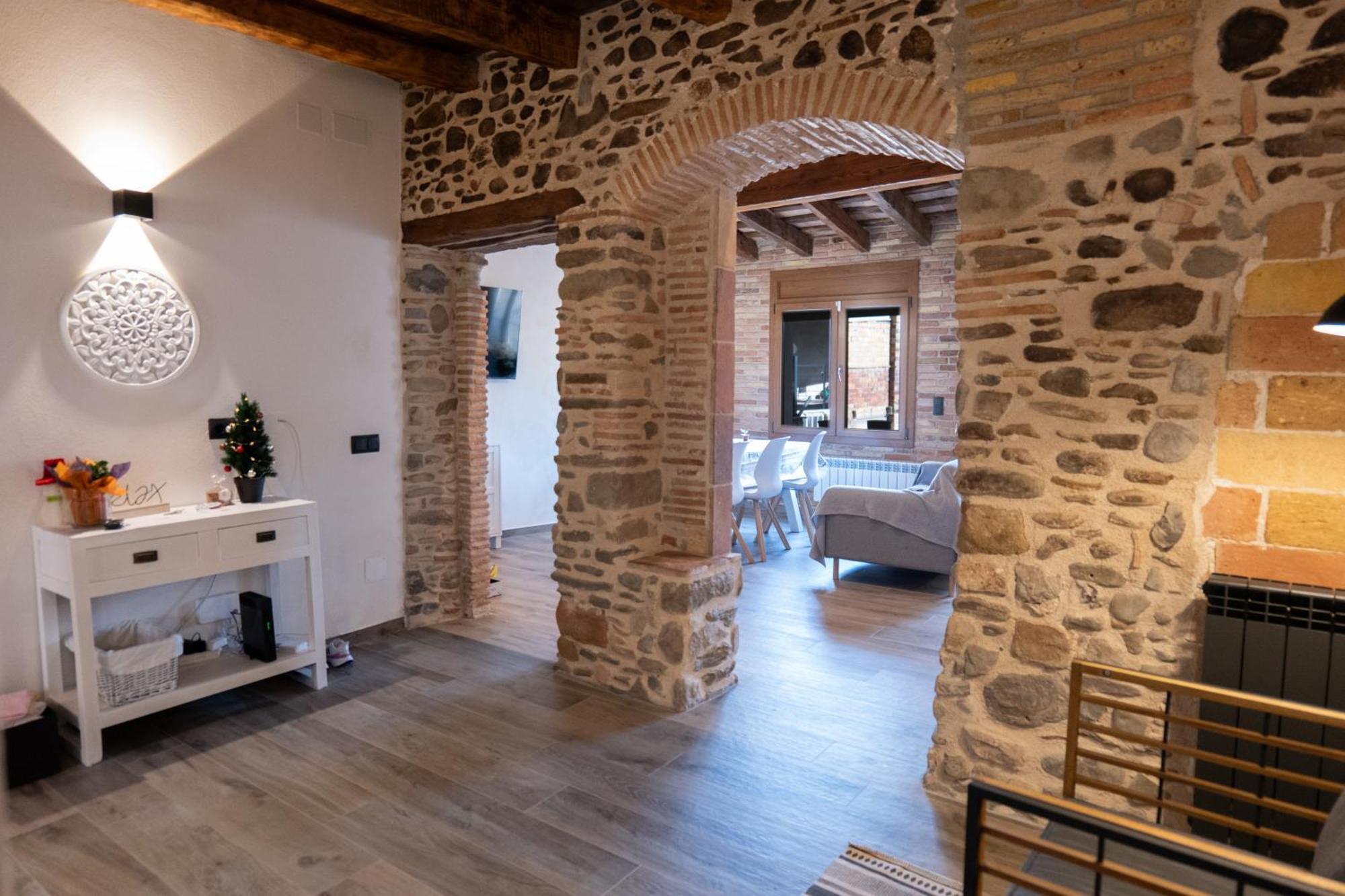 Niu De Queralt Apartment Vic Luaran gambar